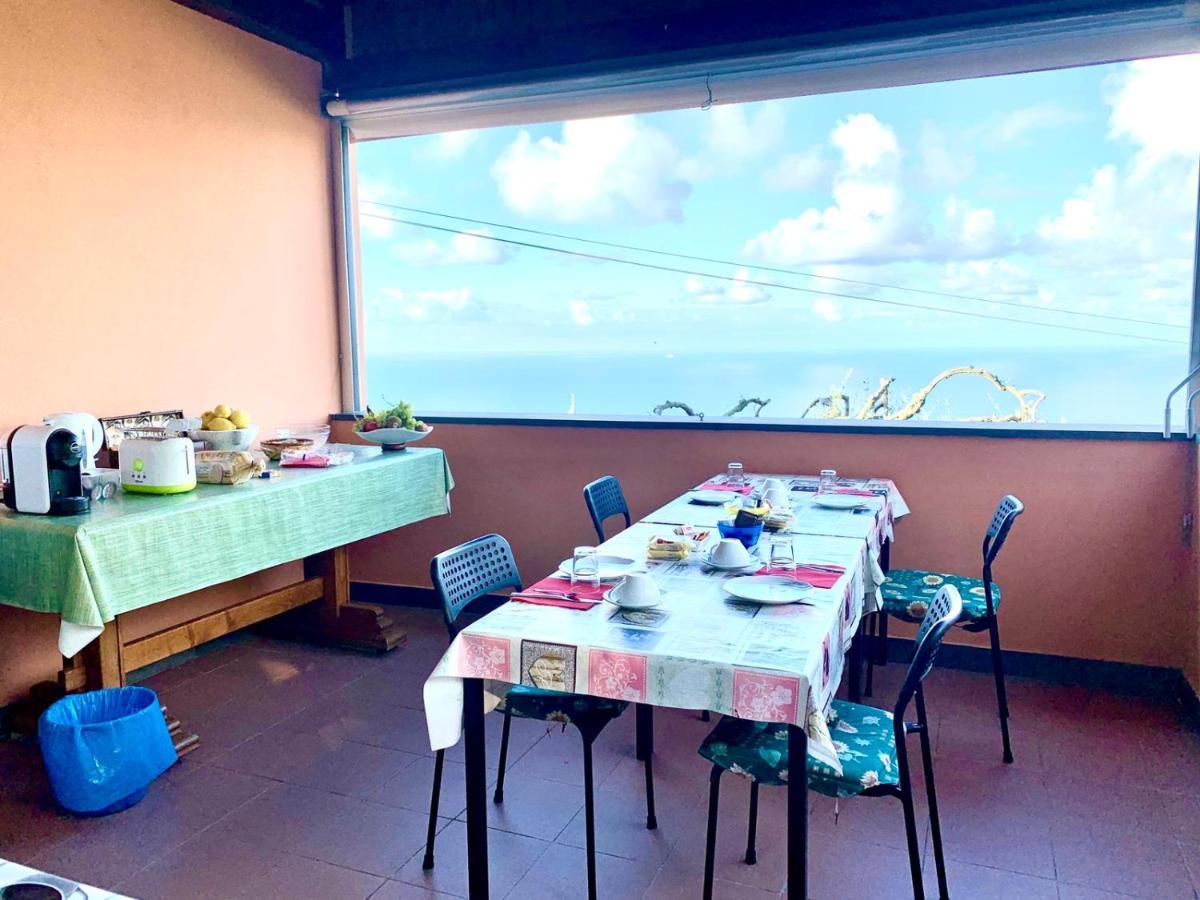 مبيت وإفطار بييفي ليجوري Il Gabbiano Di Pieve المظهر الخارجي الصورة